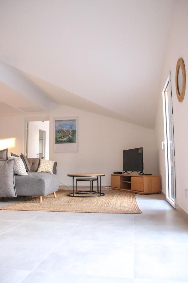 Appartement T3 A 5 Minutes Du Port Et De La Plage 37 Saint-Cyr-sur-Mer Exterior photo